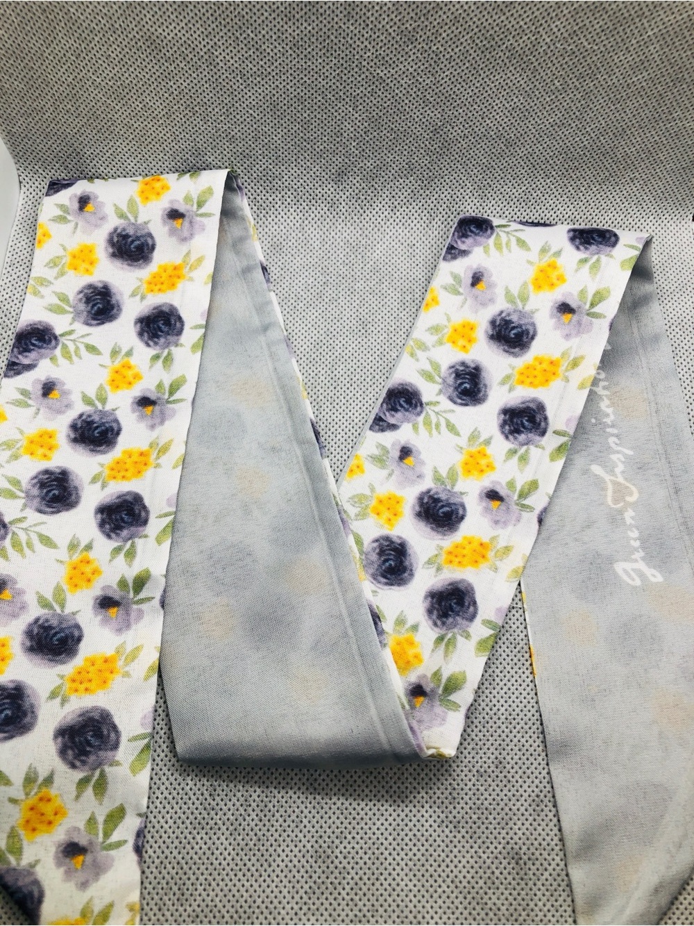 Floral Print Skinny Scarf in White, Yellow & Navy